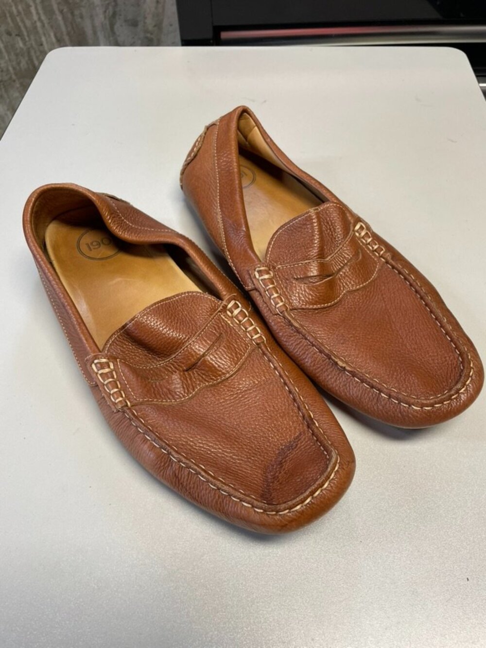 1901 Men's Brown Leather Loafers Size 11.5M